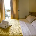 Italia Hotel 3*
