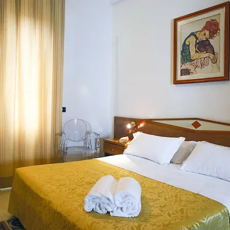 Hotel Italia 3*