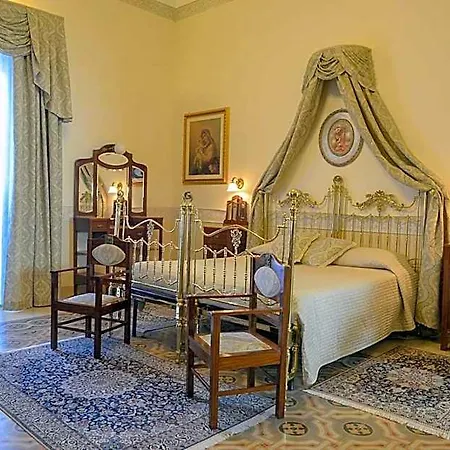 Italia Hotel 3*