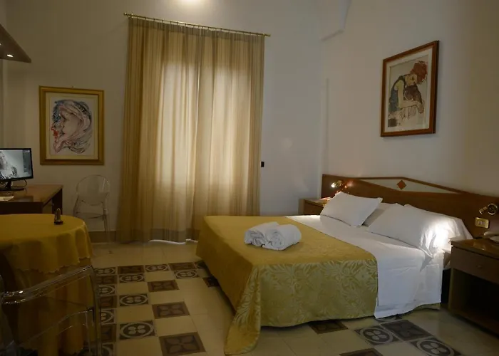 Otel Italia 3*